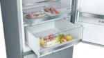 Serie 6 Freistehende Kühl-Gefrier-Kombination mit Gefrierbereich unten 201 x 60 cm Metall-Optik – Bild 5